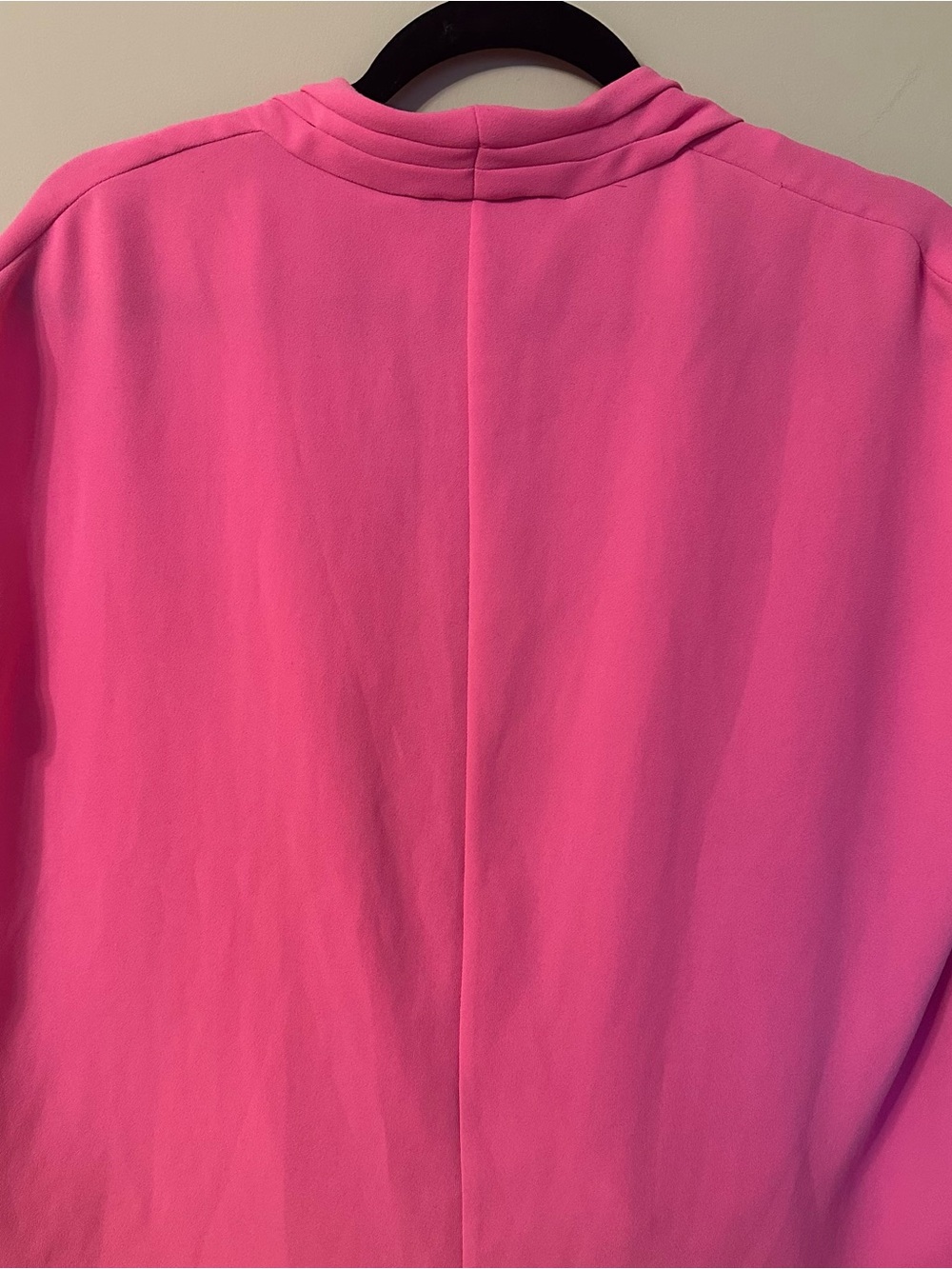 Trina Turk Concourse 2 Draped V-Neck Cap-Sleeve Top Size XS/ Small Hot Pink - Picture 9 of 11